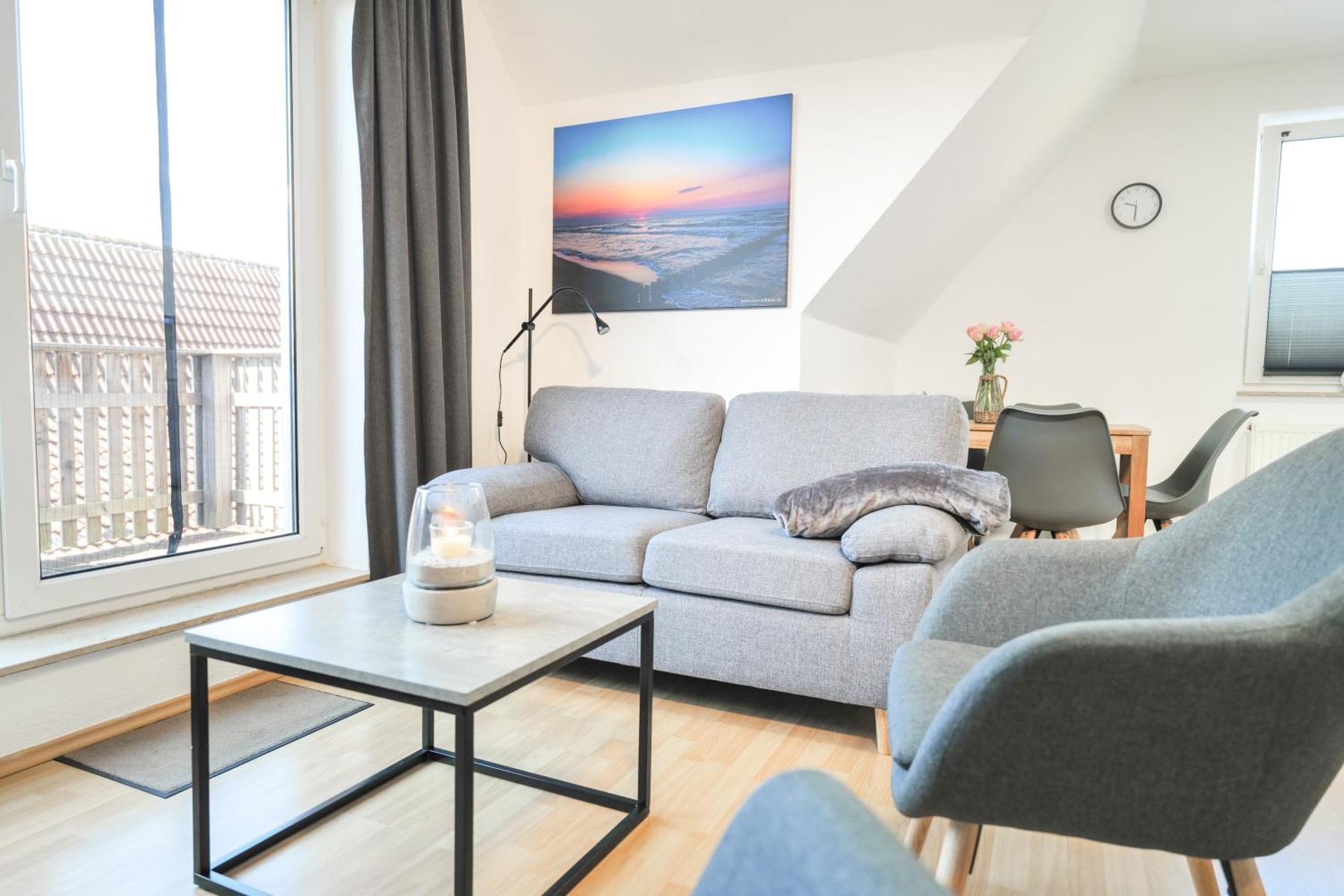 Meerfarbig - Balkon - Wlan - Parkplatz - Fahrradschuppen - Zentral&ruhig - E-ladesaeule - Waschtrockner - Haustierfrei - Nichtraucher Apartment Ostseeheilbad Zingst
