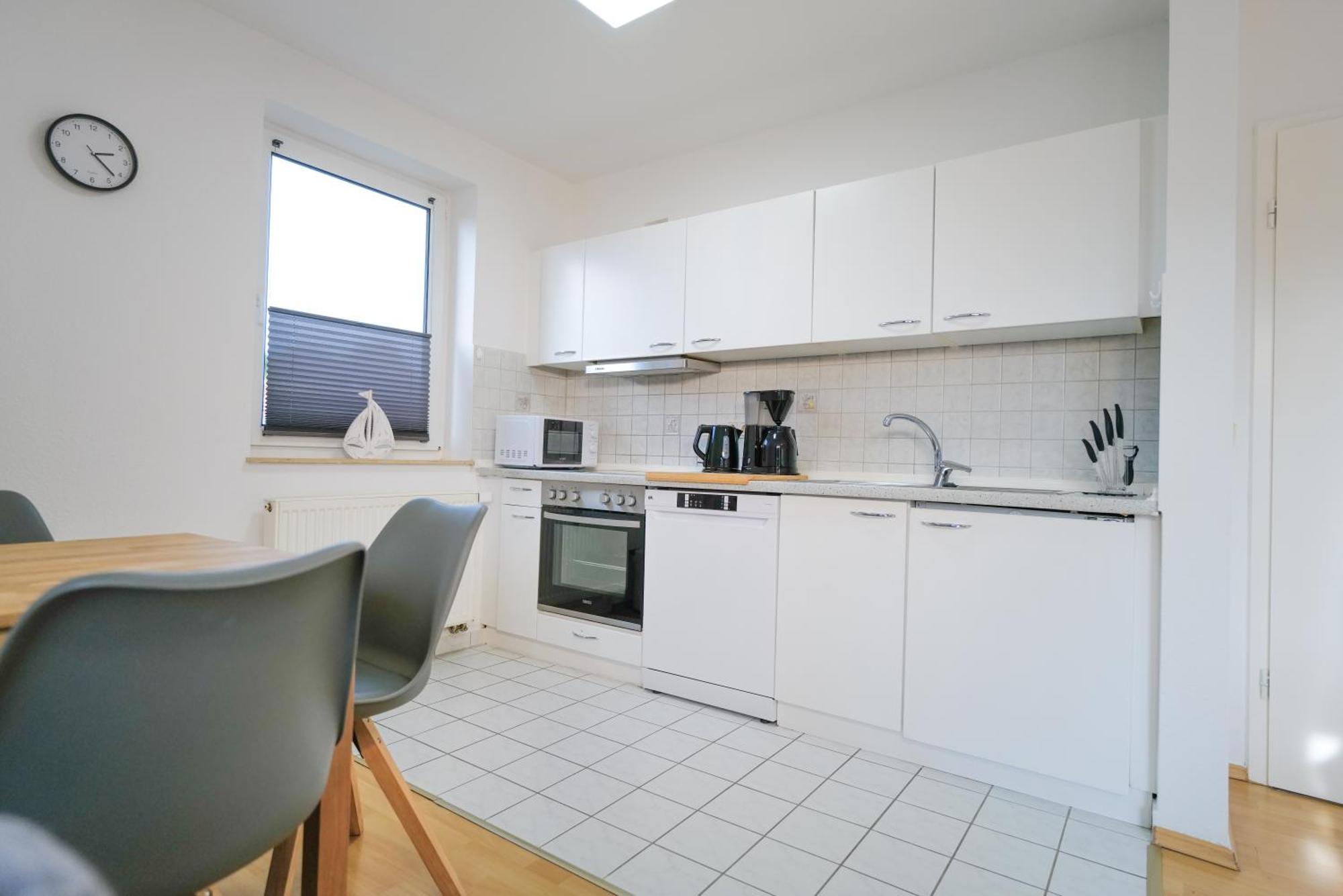 Meerfarbig - Balkon - Wlan - Parkplatz - Fahrradschuppen - Zentral&ruhig - E-ladesaeule - Waschtrockner - Haustierfrei - Nichtraucher Apartment Ostseeheilbad Zingst