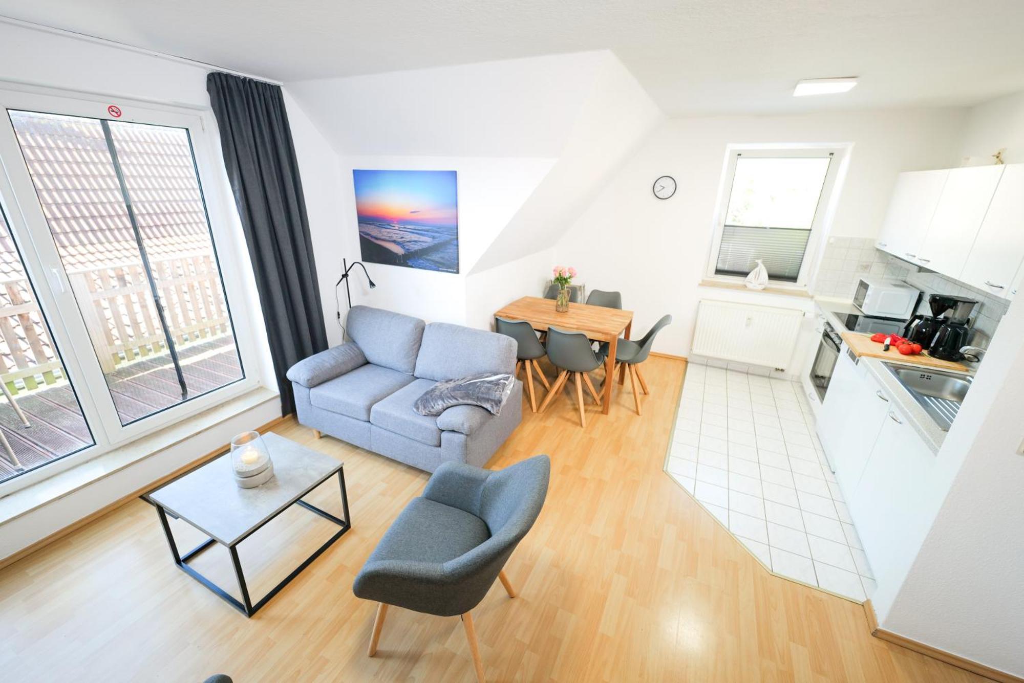 Meerfarbig - Balkon - Wlan - Parkplatz - Fahrradschuppen - Zentral&ruhig - E-ladesaeule - Waschtrockner - Haustierfrei - Nichtraucher Apartment Ostseeheilbad Zingst